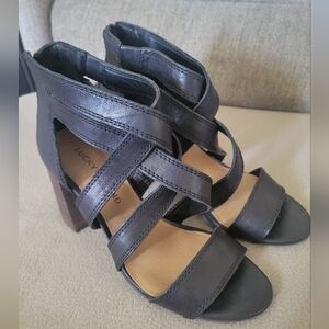 Lucky Brand Vyrah Sandal